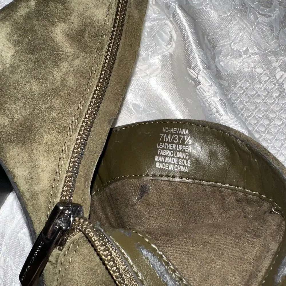 Vince Camuto Boots Womens 7  M Bootie Olive Green Peep Toe  Heels
